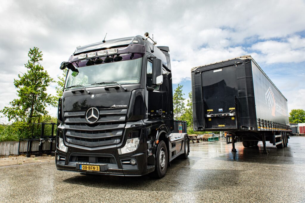 Vrachtwagen rijbewijs bij Vcompany Opleidingen